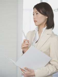 行政書士さんに相談する？